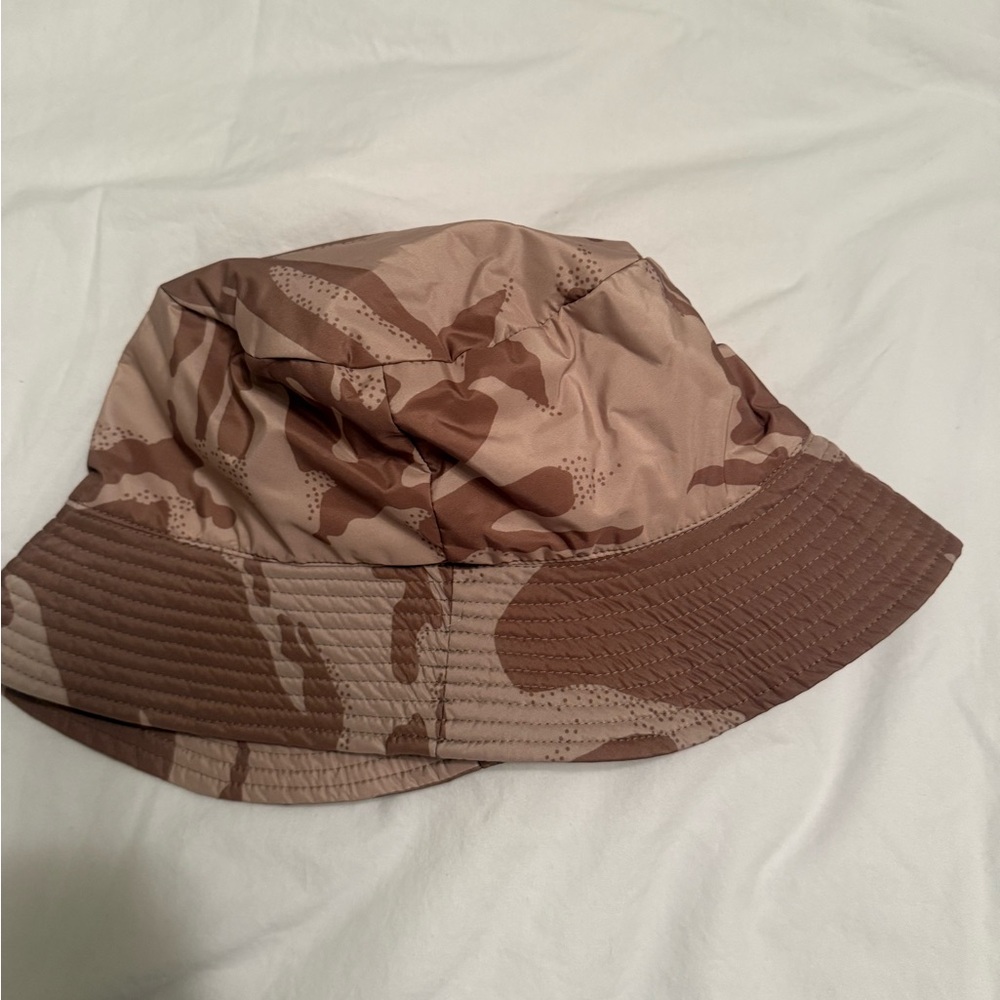 Moncler Logo-Patch Bucket Hat. One Size - image 2